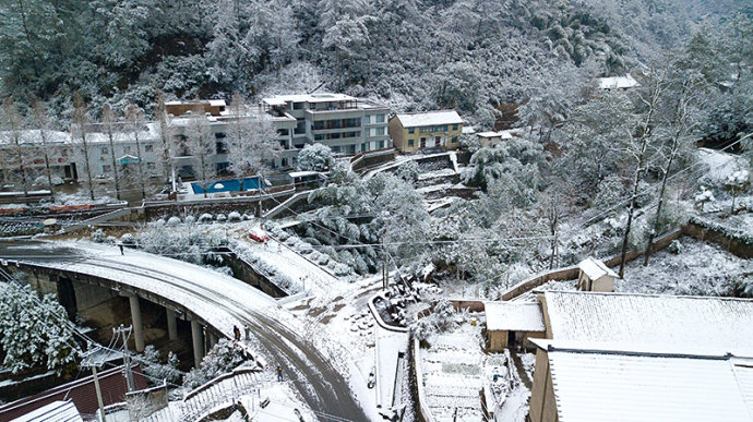 现实版的富春山居图,一夜大雪让桐庐的这座小村子美的宛如仙境!