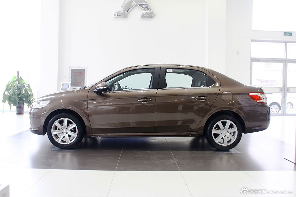2013款标致301 1.6L自动尊贵版到店实拍