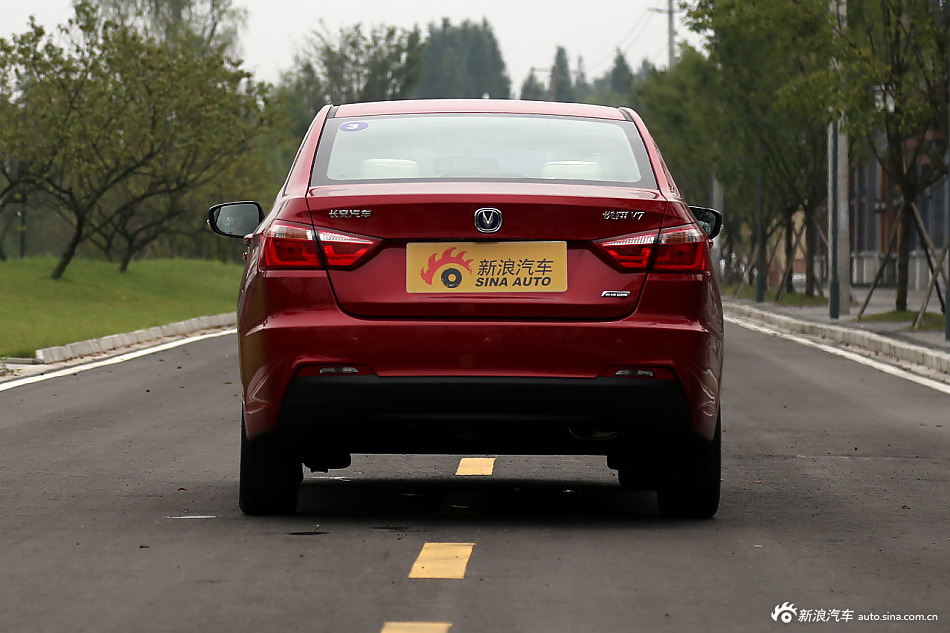 2016款悦翔V7 1.0T手动劲驰新锐型