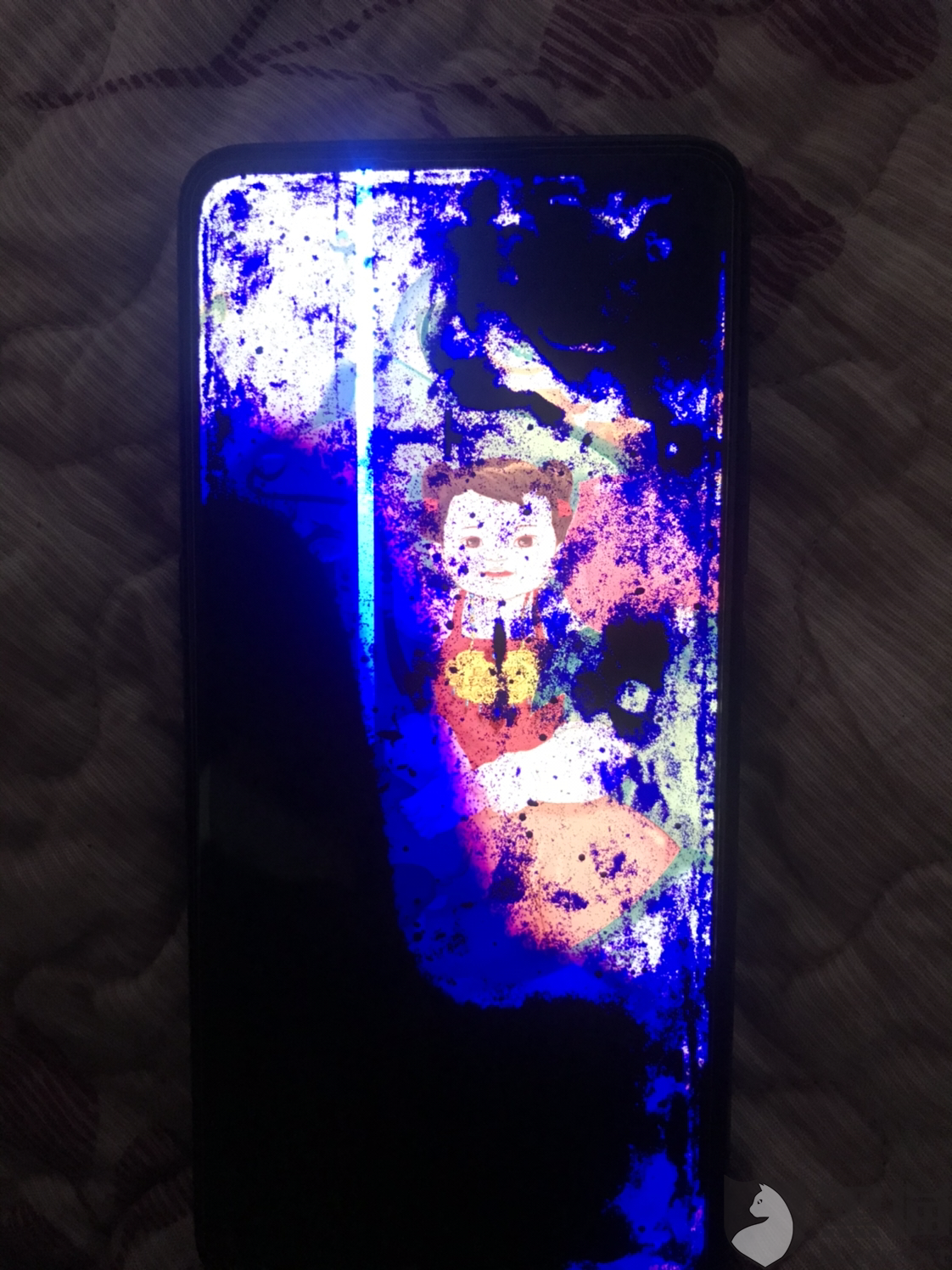 黑猫投诉vivox27手机30cm桌子摔一下内屏直接坏了漏液严重