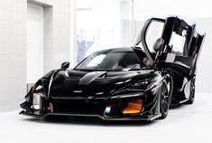 McLaren Senna GTR  覆盖件很多都是碳纤维件