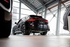 汽车美图：兰博基尼同母异父奥迪RSQ8