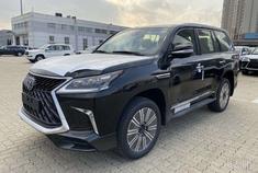 雷克萨斯570 巅峰特别版 LX570 会改排量吗？