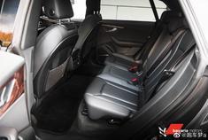 奥迪最帅的SUV系列，无框车门，隐藏排气太低调了