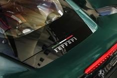 英国赛车绿涂装的意大利超跑 定制 法拉利488pista