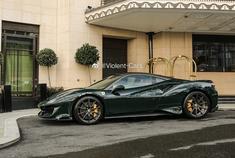 好看的汽车：绿色法拉利，同样也很骚