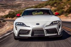 丰田supra，在拍摄布加迪领域有着无可替代的地位