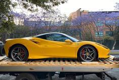 汽车美图大赏：Ferrari，这颜色太好看了吧