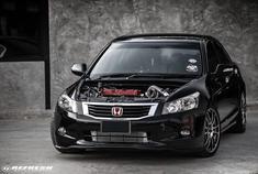 好看的汽车图片：这么快的雅阁开着是啥感觉