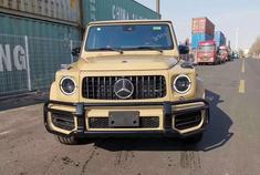 很少见的奔驰G63沙漠黄版本，对于年轻人来说选它的估计不多？