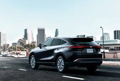 丰田全新Harrier 设计上有点 雷克萨斯的高级感了 不错