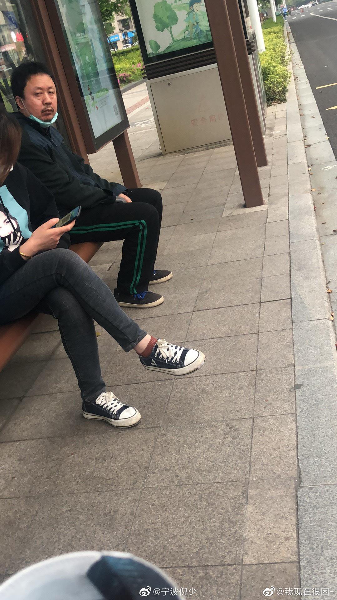 日本一区二区高清道免费女人张开腿露视频-街拍美女-条码图