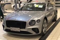 好看的汽车图片：宾利欧陆 GT W12 殿堂银/蓝内