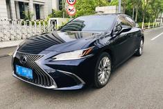 欣赏一下，雷克萨斯ES300h行政版