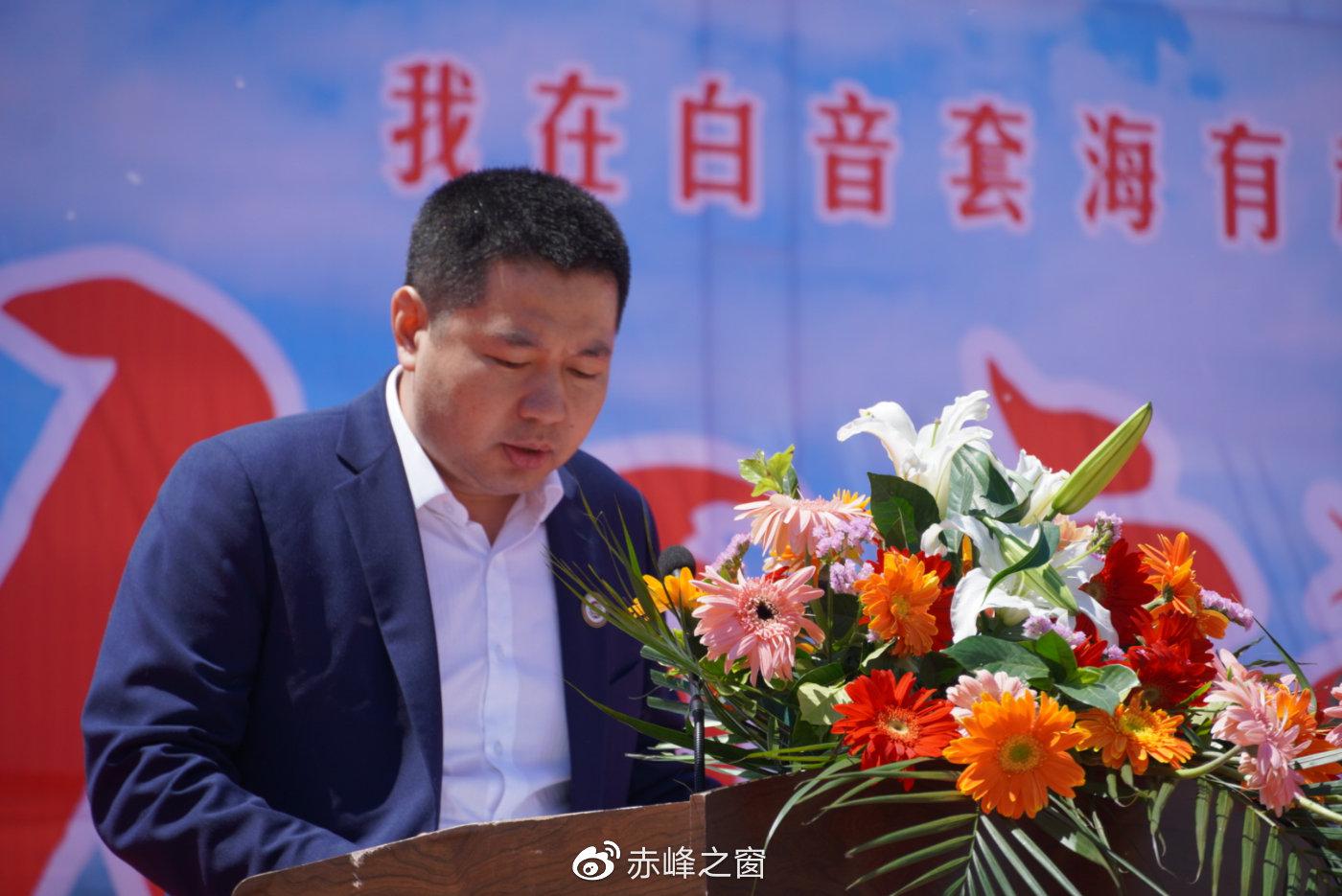 市新联会秘书长赵立鹏代表新联会发言