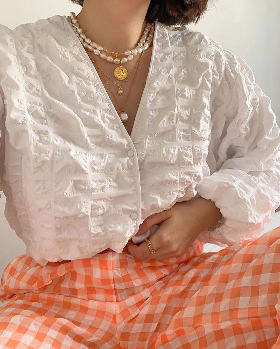 夏季橘色衣服搭配指南