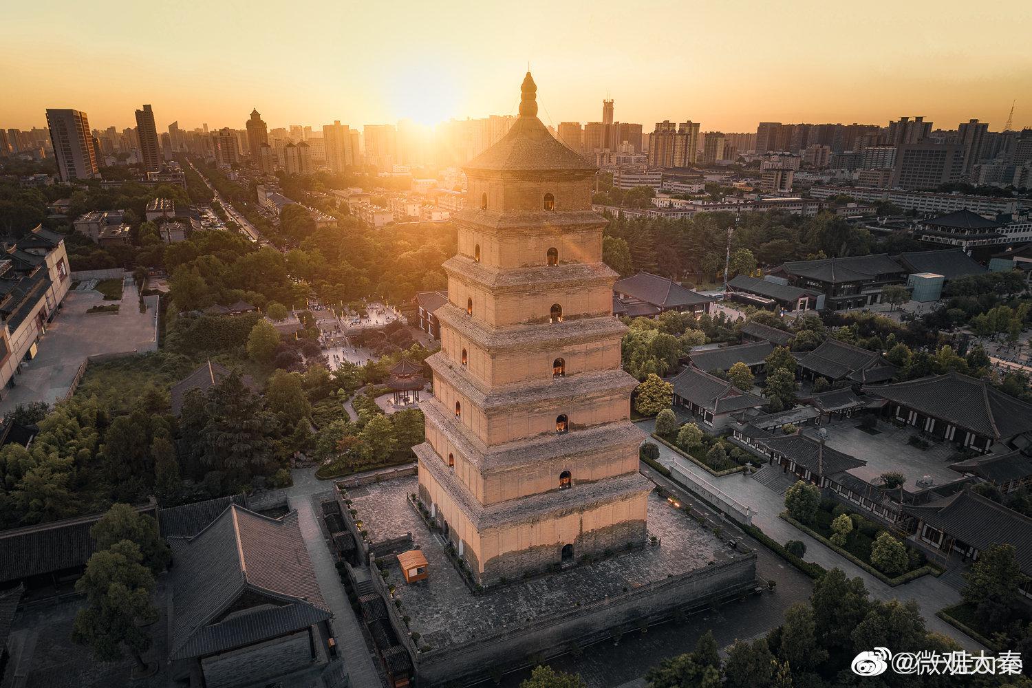 航拍不同时节,不同角度的西安标志性古建筑—大雁塔