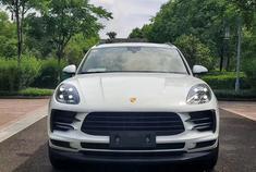 不一样的全景天窗保时捷macan