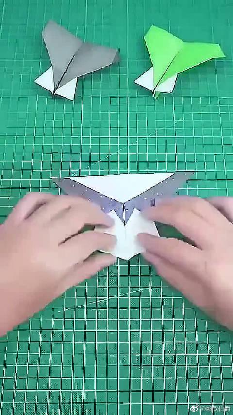 纸飞机飞得又高又稳 2316-iuzasxt1829626.jpg