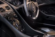 一枚墨玉 阿斯顿马丁Vanquish Zagato Shooting Brake