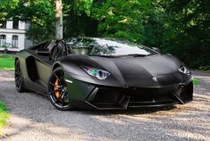 Lamborghini Aventador,好几年过去了，ta依然那么霸气