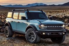 2021 Ford Bronco 4-door 我说看着怎么有点像F150...