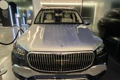 奔驰Maybach GLS600，它会是路虎揽胜加长最强大的对手吗？