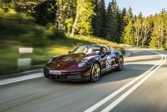 Porsche 992 Targa4S “Heritage Design Edition“ 完美青蛙