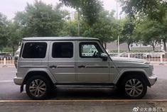 奔驰G350，2.0T的大G，142.88万指导价