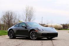 Porsche 911 Carrera 4 车尾设计完美！