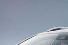 李马克看不见红灯过马路被荣威汽车撞到脑浆迸飞