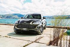 其实挺期待和他来一次“约会” 你呢？ Aston Martin DBX