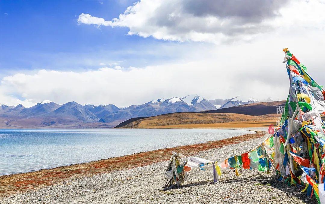 印度人喜歡在恒河中洗澡，我國(guó)竟也有個(gè)眾人朝拜、沐浴凈身的圣湖