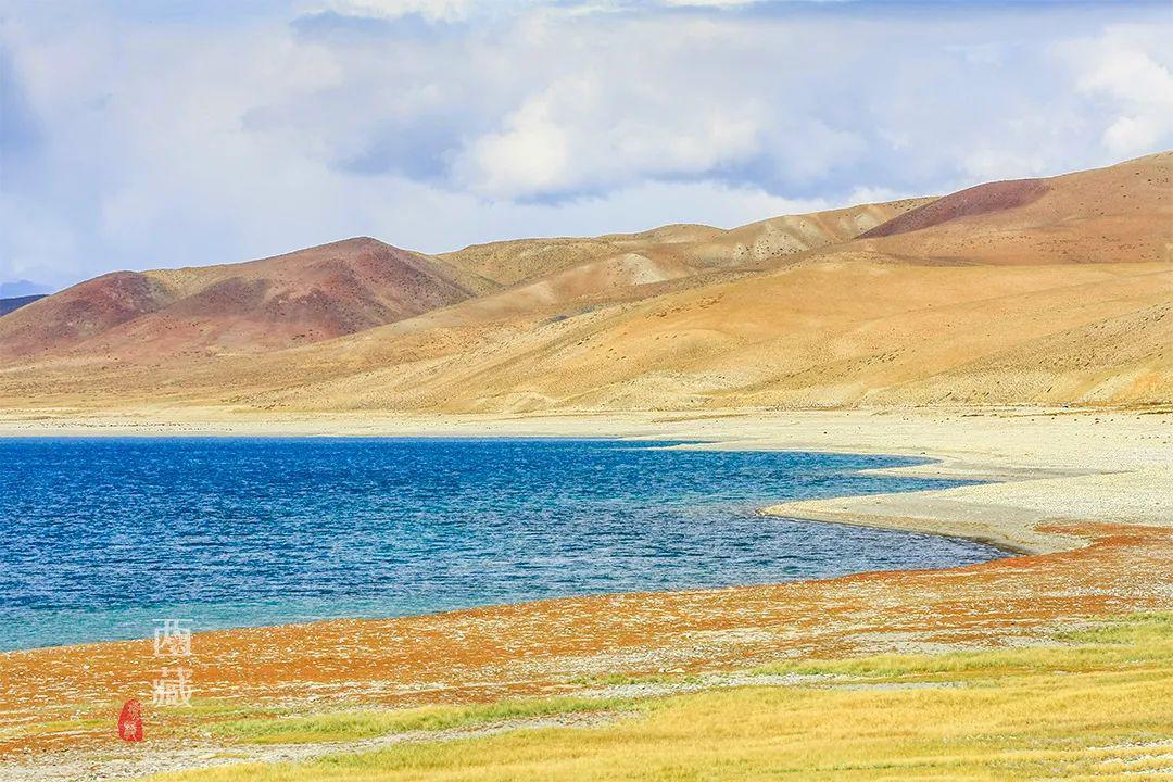 印度人喜歡在恒河中洗澡，我國(guó)竟也有個(gè)眾人朝拜、沐浴凈身的圣湖