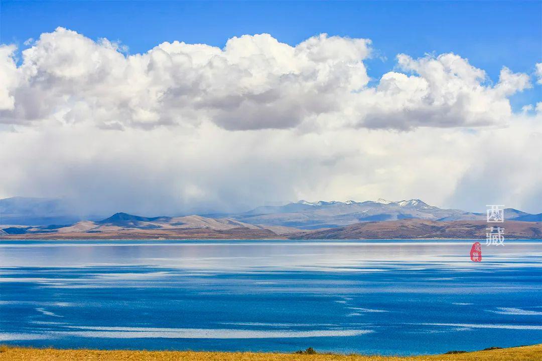 印度人喜歡在恒河中洗澡，我國(guó)竟也有個(gè)眾人朝拜、沐浴凈身的圣湖
