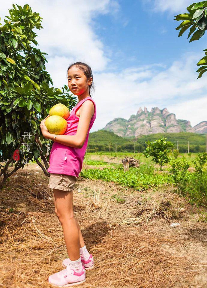 在中国最美七大丹霞之首,竟然藏着一个700年历史的绝美古村