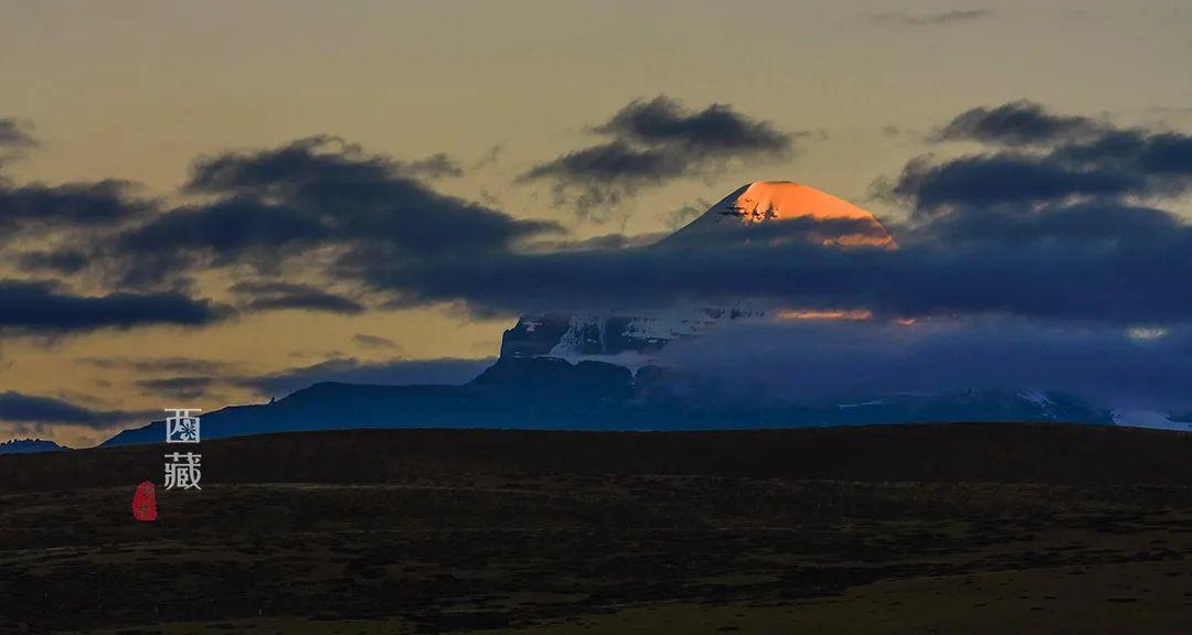 印度人喜歡在恒河中洗澡，我國(guó)竟也有個(gè)眾人朝拜、沐浴凈身的圣湖