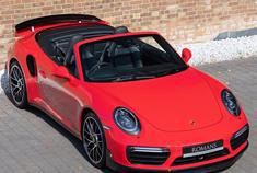 好看的汽车图片：早起的鸟儿有虫吃 保时捷911