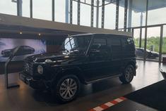 汽车美图：最新款奔驰 G350 黑外黑内