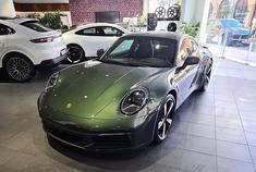分享图片 多哈，Porsche 992（First PTS橡树绿）