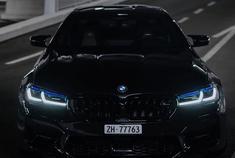 宝马M5：战意十足的配色!