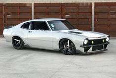 Maverick Twin-Turbo V8 1,200 HP 最高时速325公里。