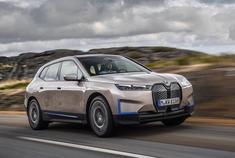 宝马iX纯电大型SUV发布，一款量产的“概念车“