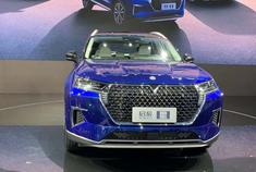 东风启辰星，十万级家用SUV，搭载三菱发动机。