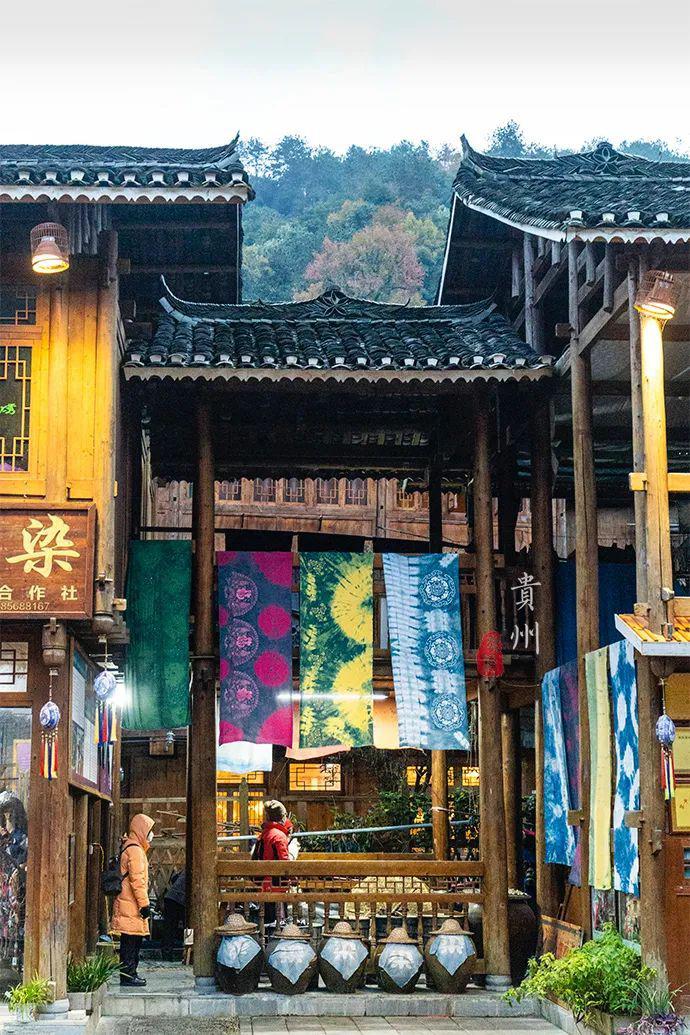 古代外星人来过这里,修建火箭和飞碟发射架,留下了惊人的建筑