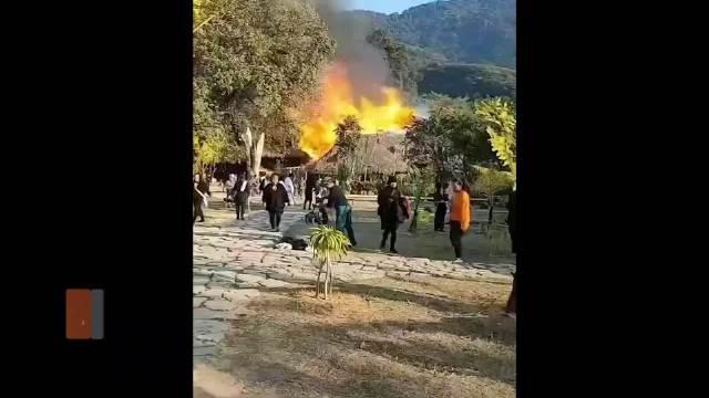 翁丁佤寨发生火灾