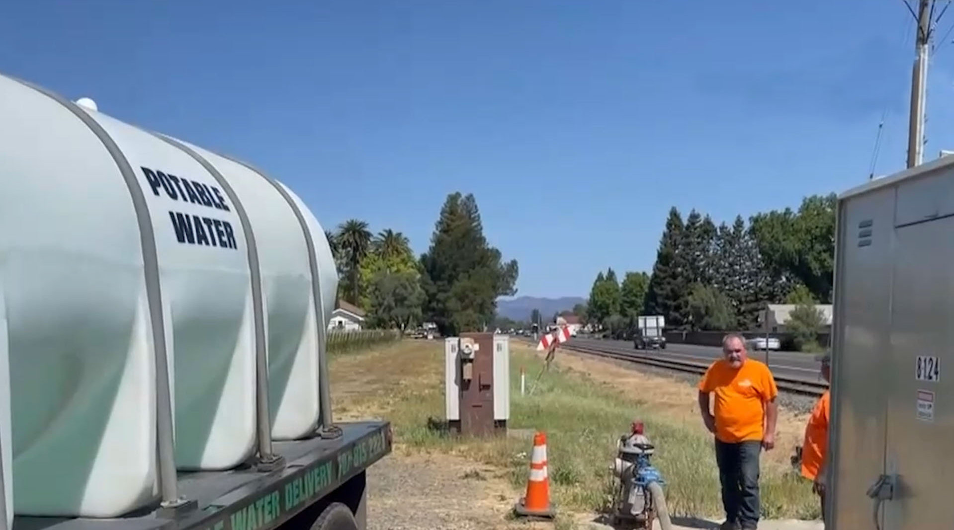 美加州旱情严峻 偷水贼猖獗