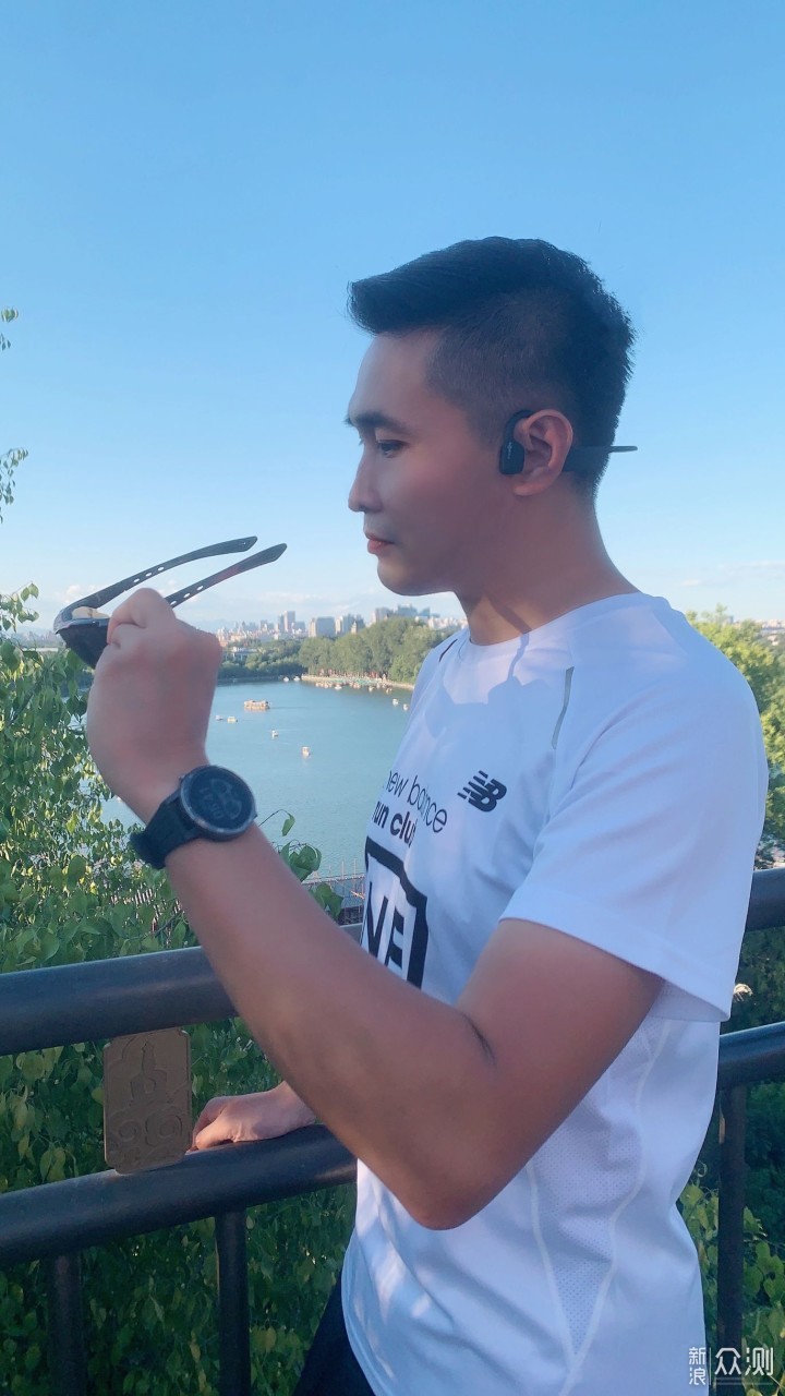 把好声音蔓延至水下韶音as700游泳播放器