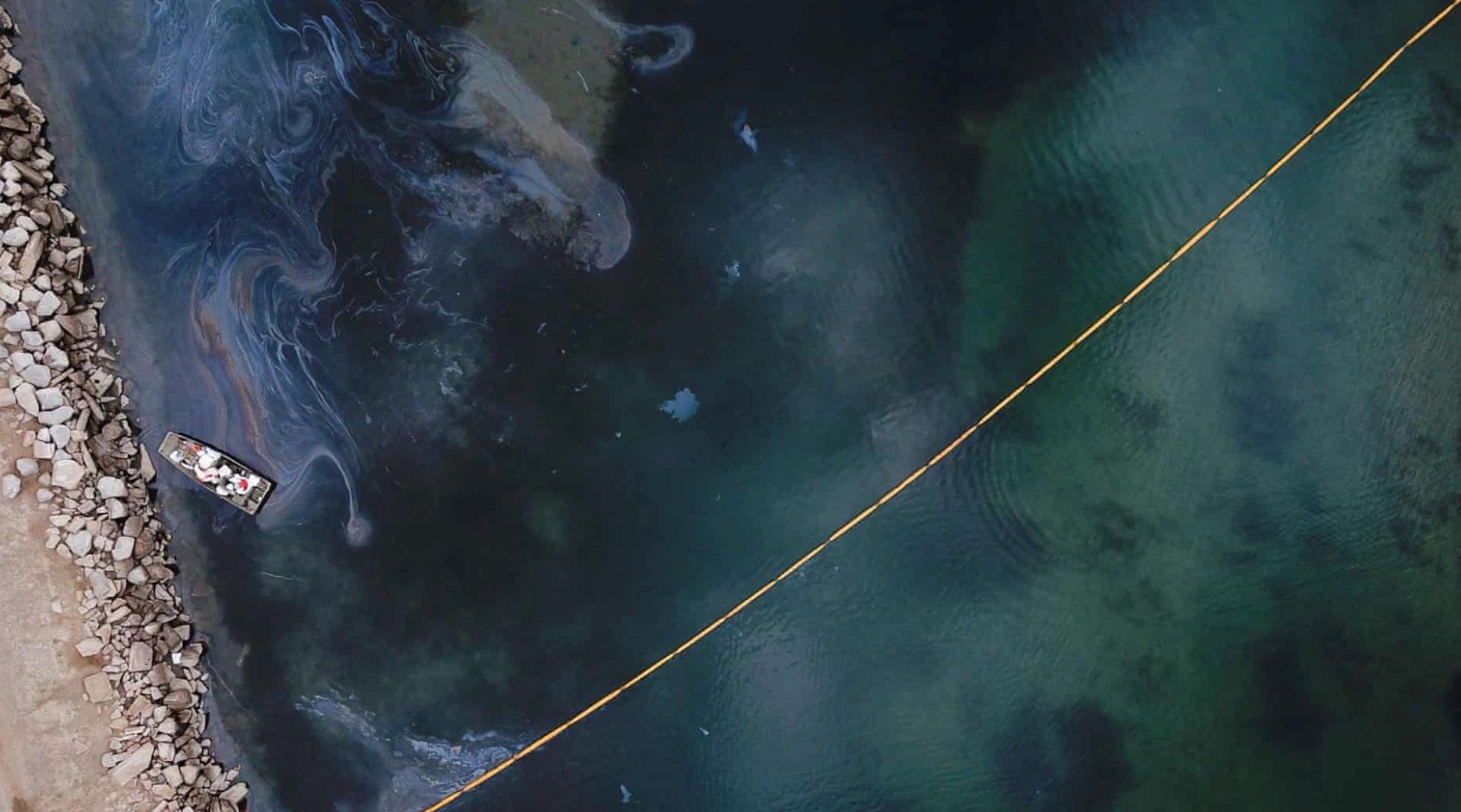 美有关部门隐瞒原油泄漏事故