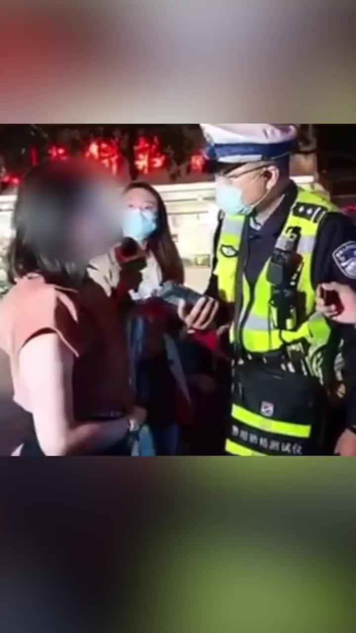 警方通报豪车女醉驾喊yuwei豪车醉驾女司机涉嫌危险驾驶罪被起诉